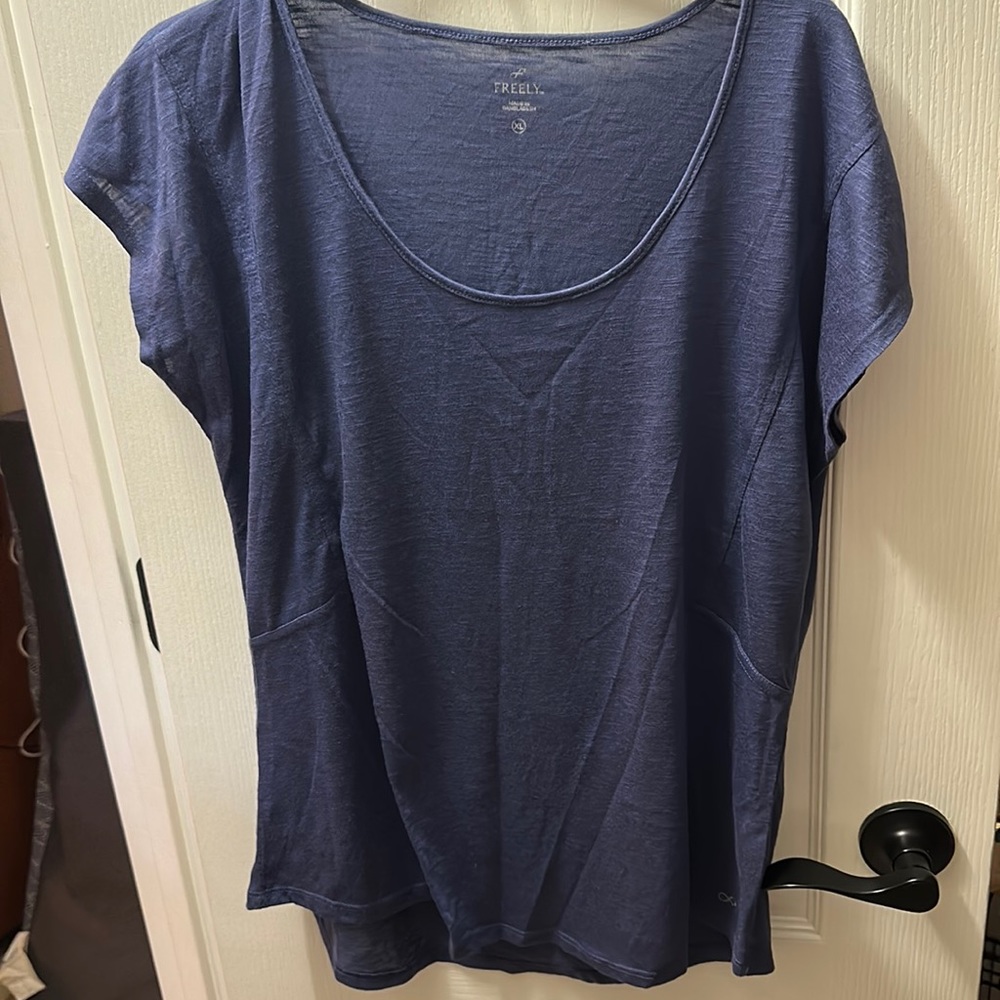 Like new, never worn! Women’s athletic tee